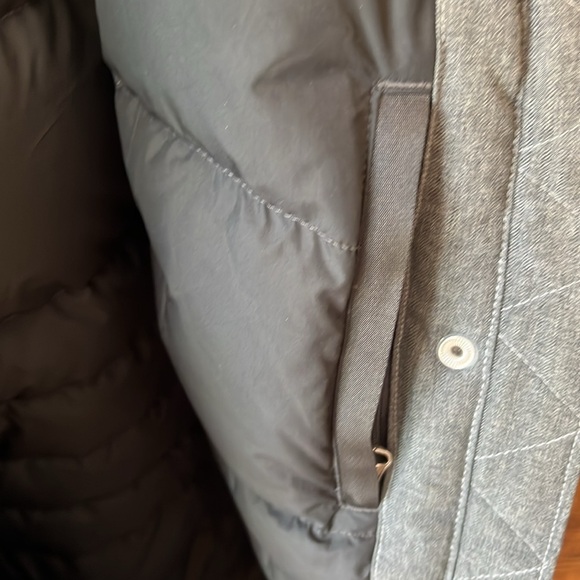 North Face Women’s Parka XL - Picture 5 of 7